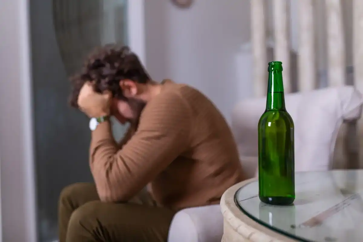 Alergia na alkohol? Objawy, nietolerancja i kiedy działać